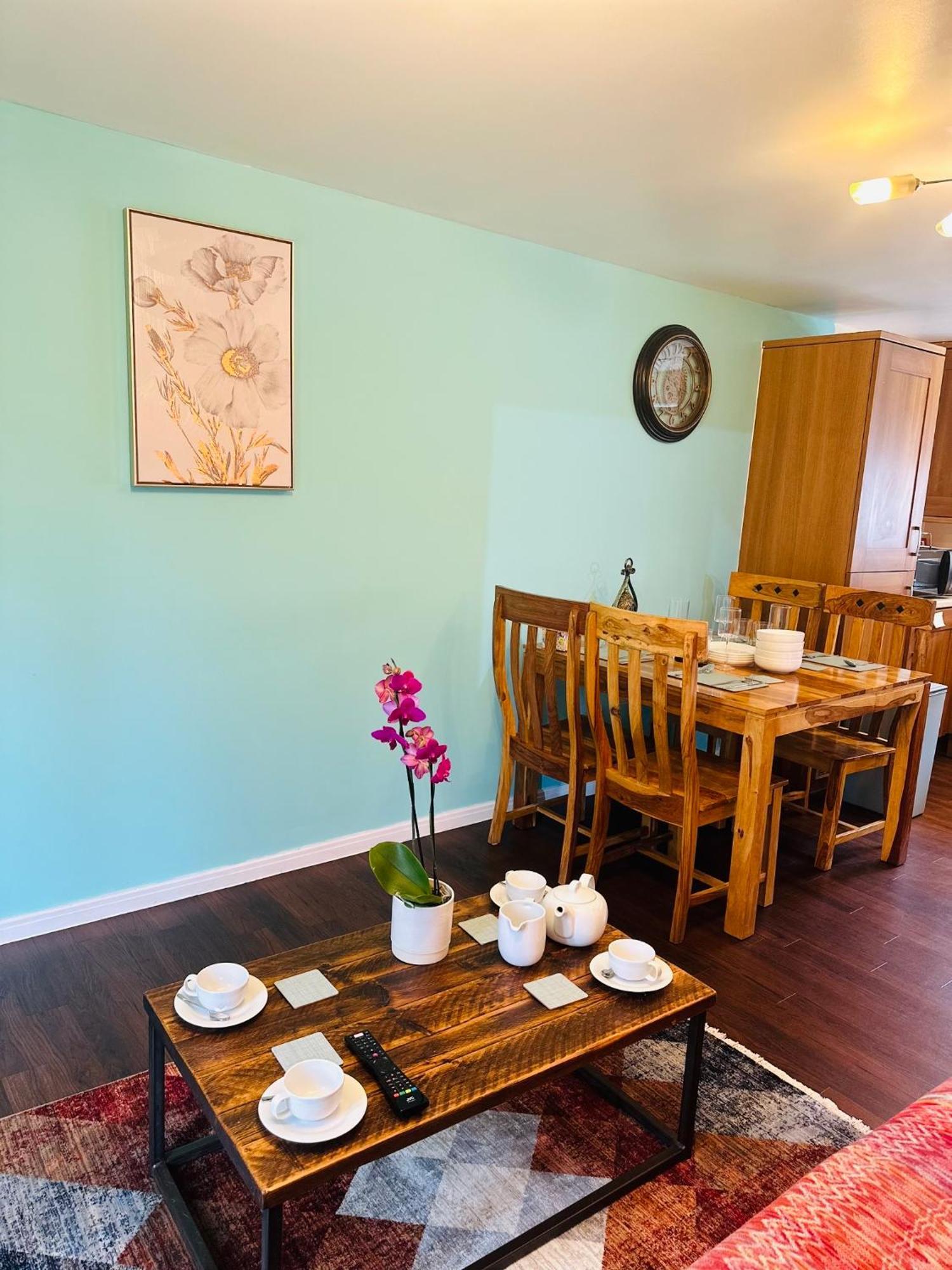 Aroma Cambridge Apartment Girton  Luaran gambar